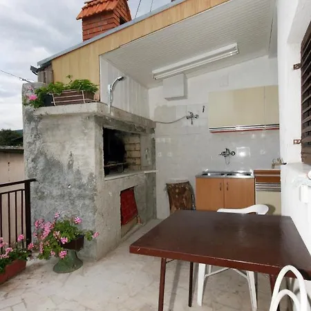2350a Apartment Novi Vinodolski