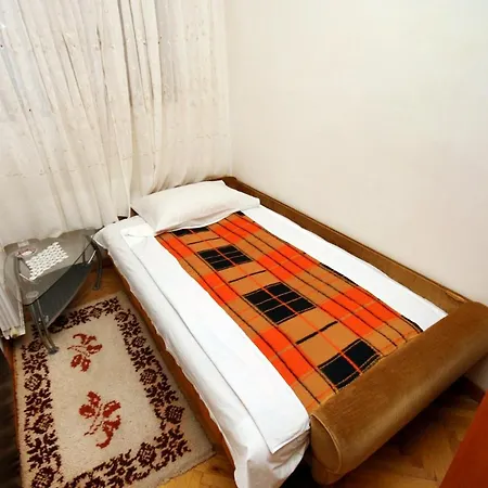 2350a Apartment